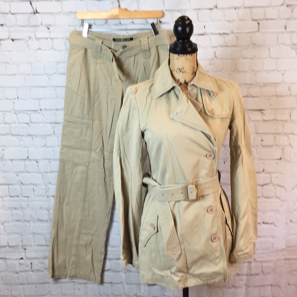 DKNY Jeans Tan Cargo Jacket Small & Pants Suit Size 8